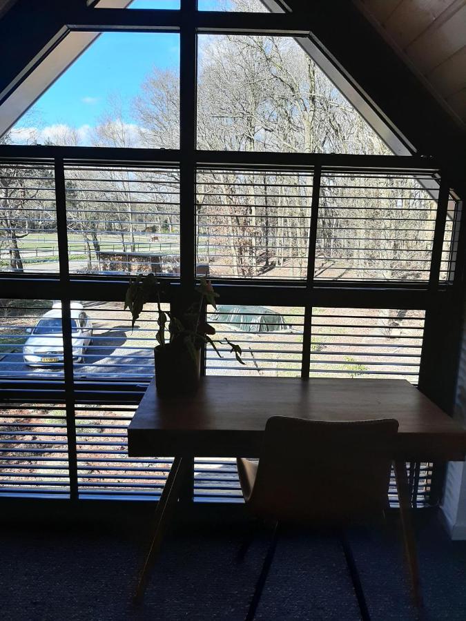 אומן Vakantiehuis Met Hottub En Barrelsauna מראה חיצוני תמונה