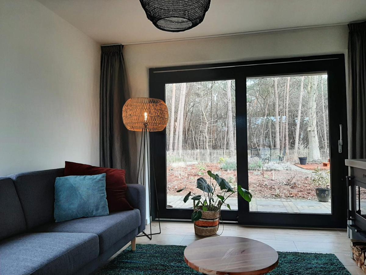 אומן Vakantiehuis Met Hottub En Barrelsauna מראה חיצוני תמונה