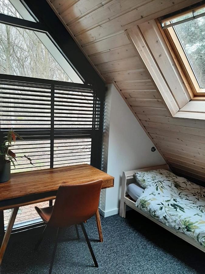 אומן Vakantiehuis Met Hottub En Barrelsauna מראה חיצוני תמונה